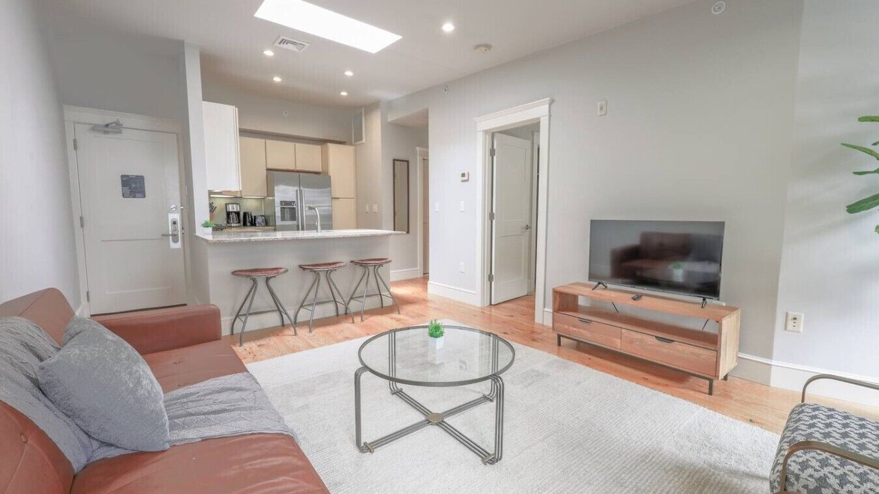 Photo of Livingroom in Back Bay