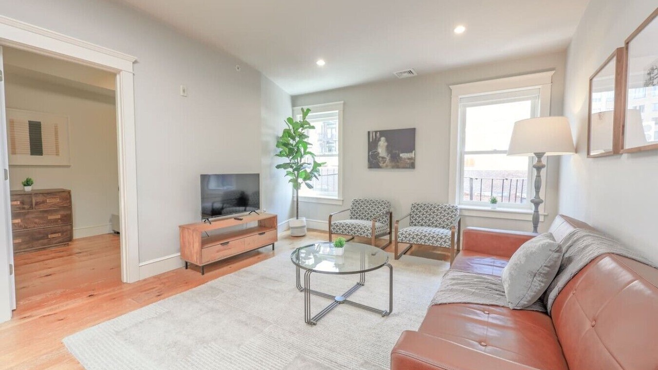 Photo of Livingroom in Back Bay