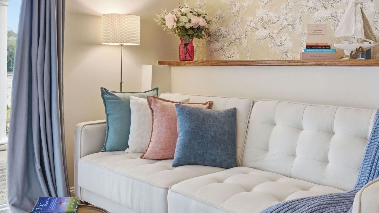 Photo of Livingroom in Worcester