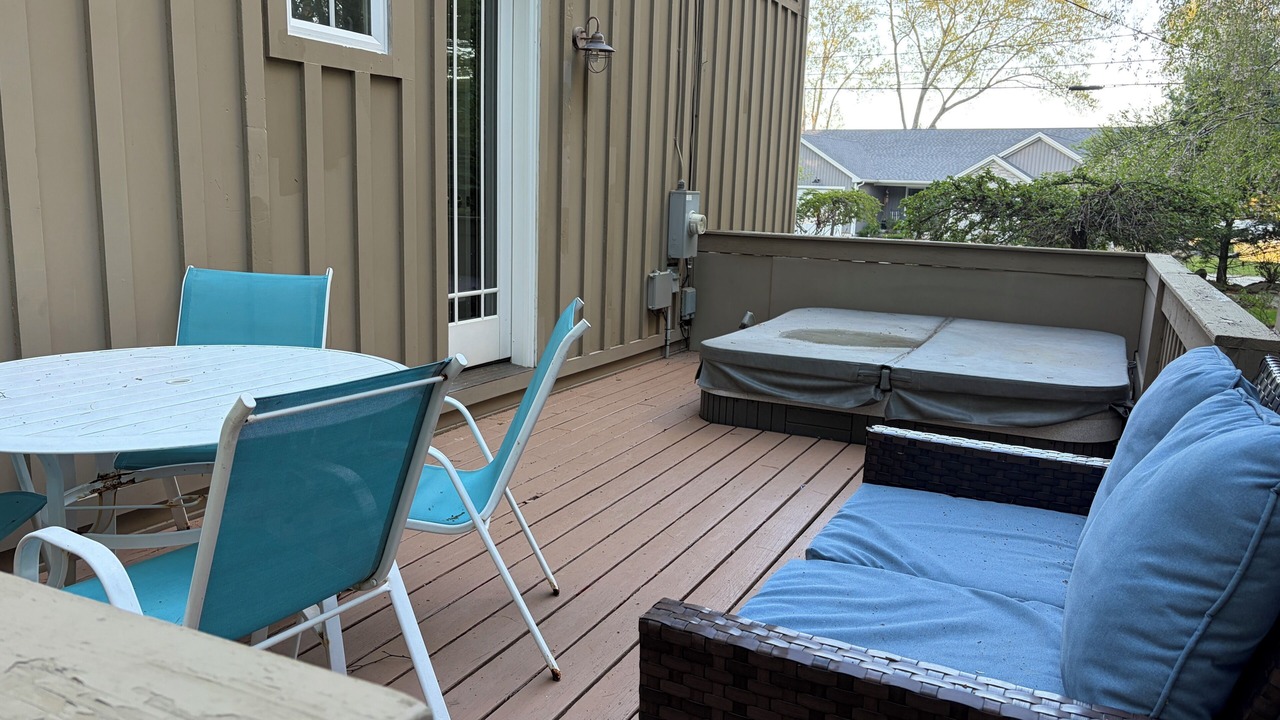 Photo of Outdoor in Gilman
