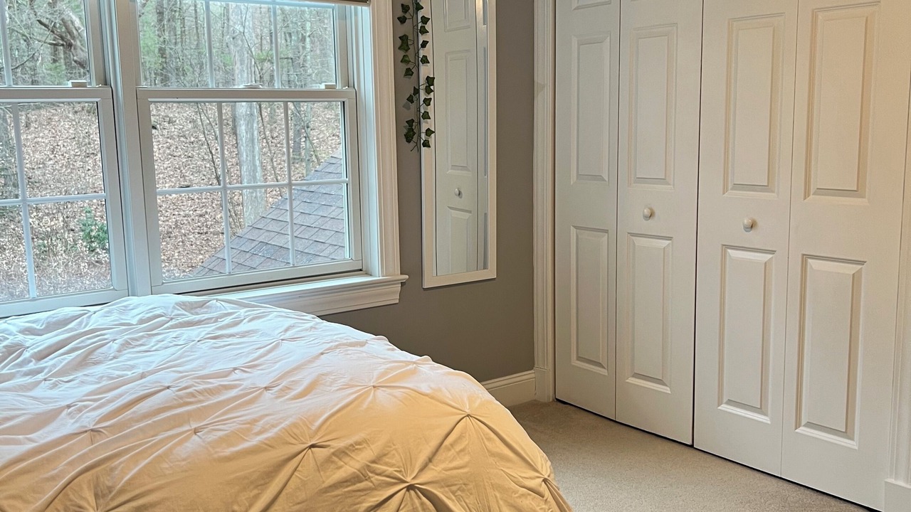 Photo of Bedroom in Saratoga Springs