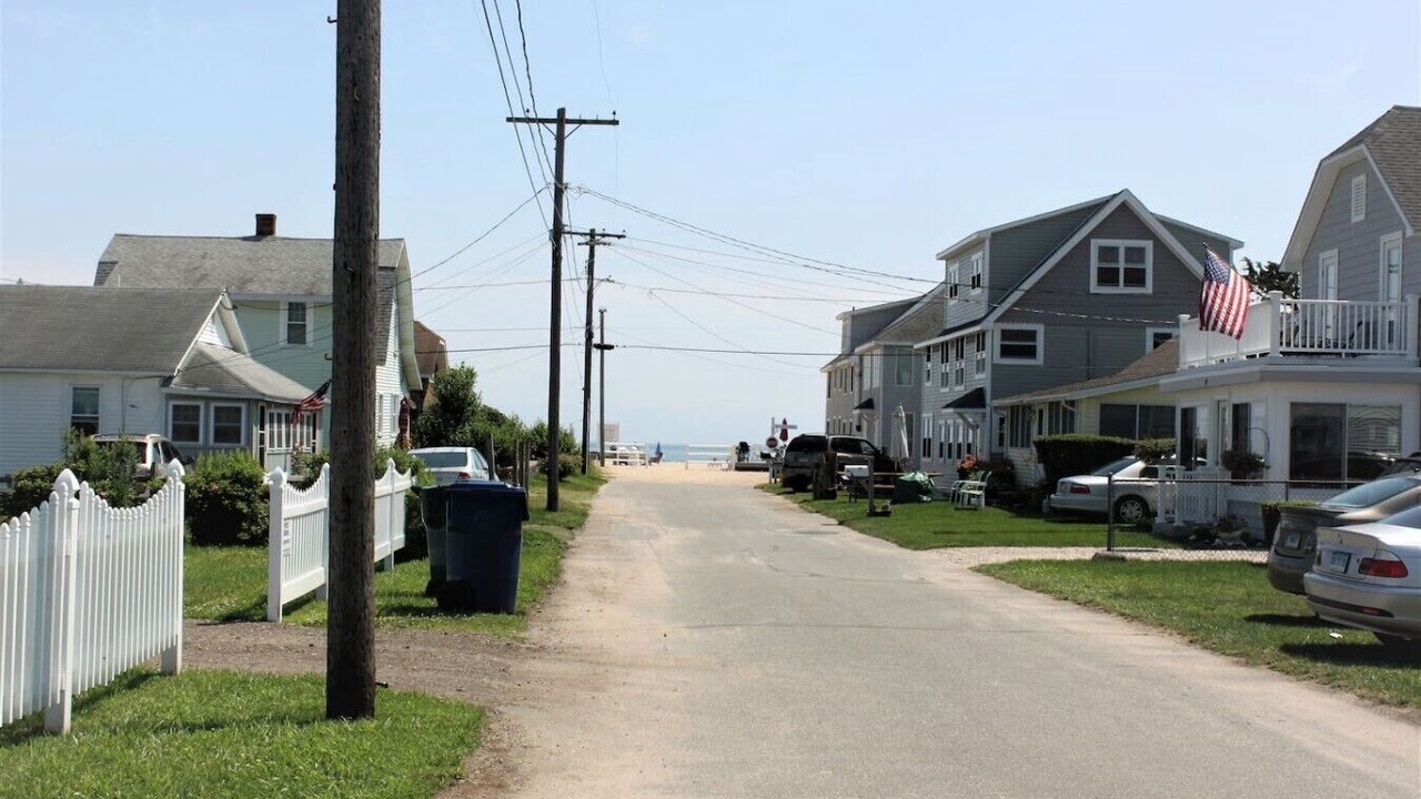 Photo of Others in Old Lyme