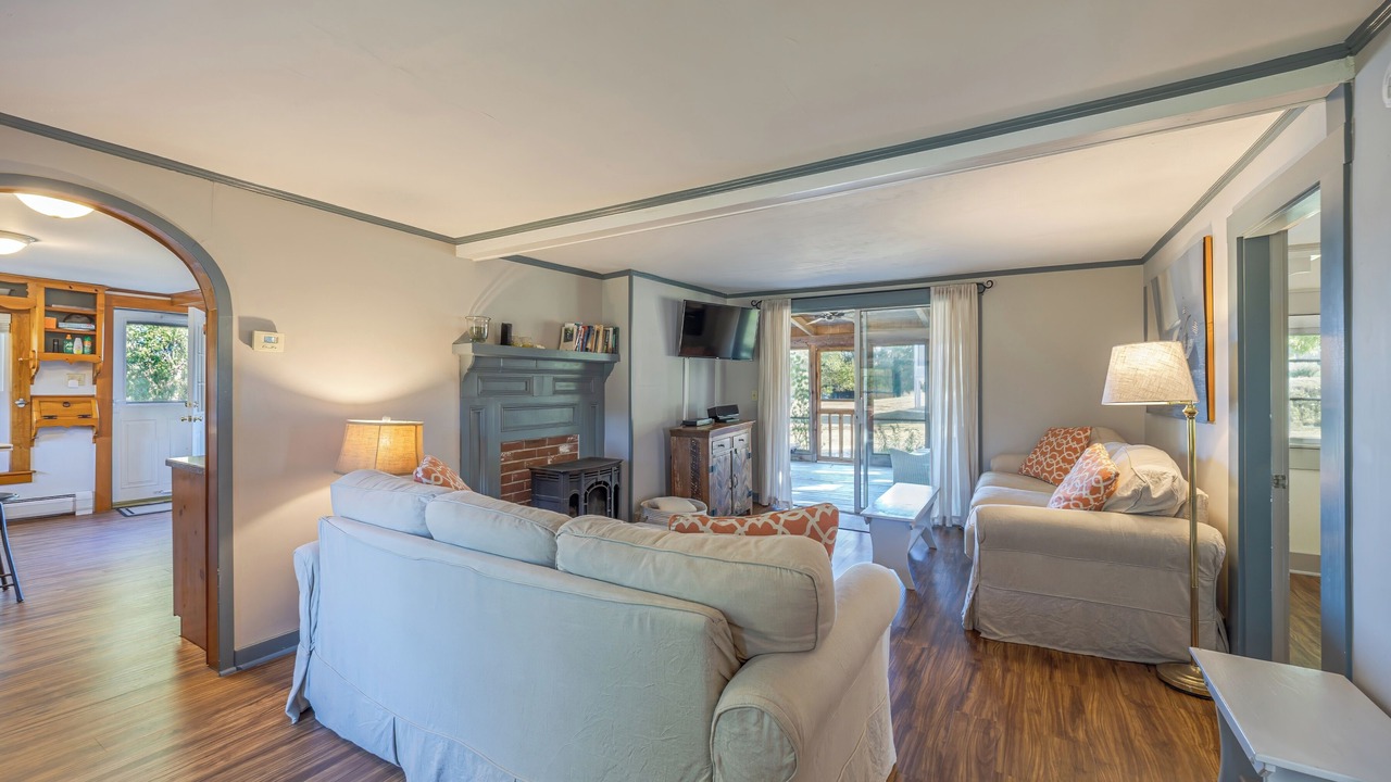 Photo of Livingroom in Tremont