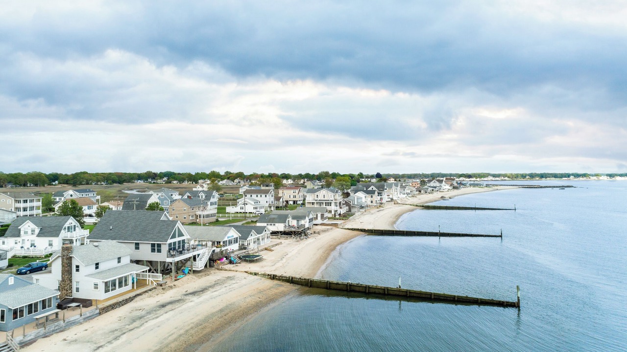 Photo of Others in Saybrook Manor