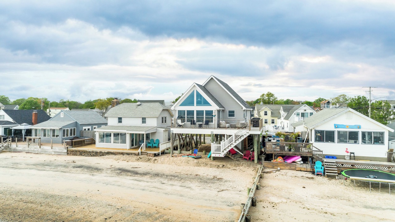 Photo of Outdoor in Saybrook Manor