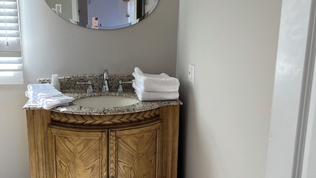 Photo of Bathroom in Saybrook Manor