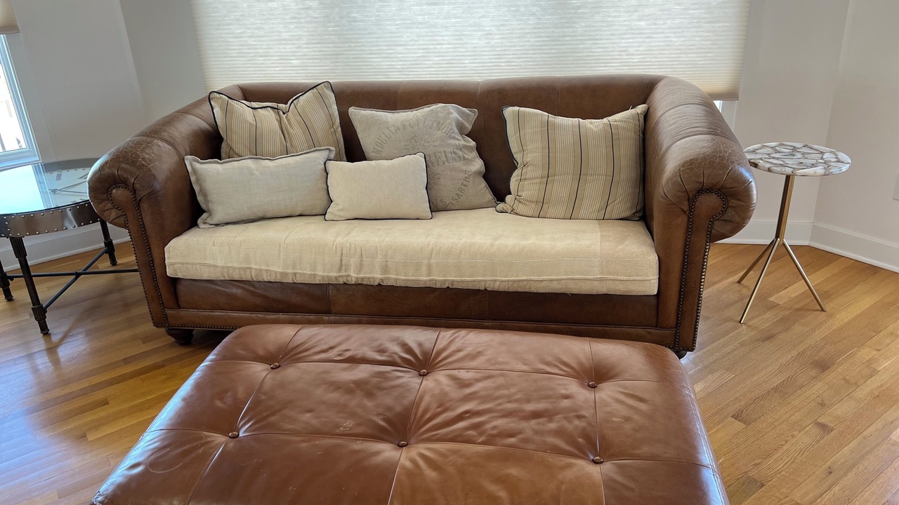 Photo of Livingroom in Saybrook Manor