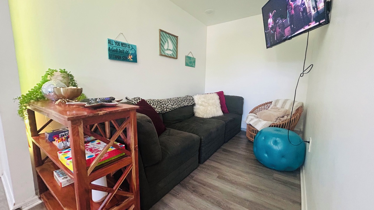 Photo of Livingroom in West Belmar