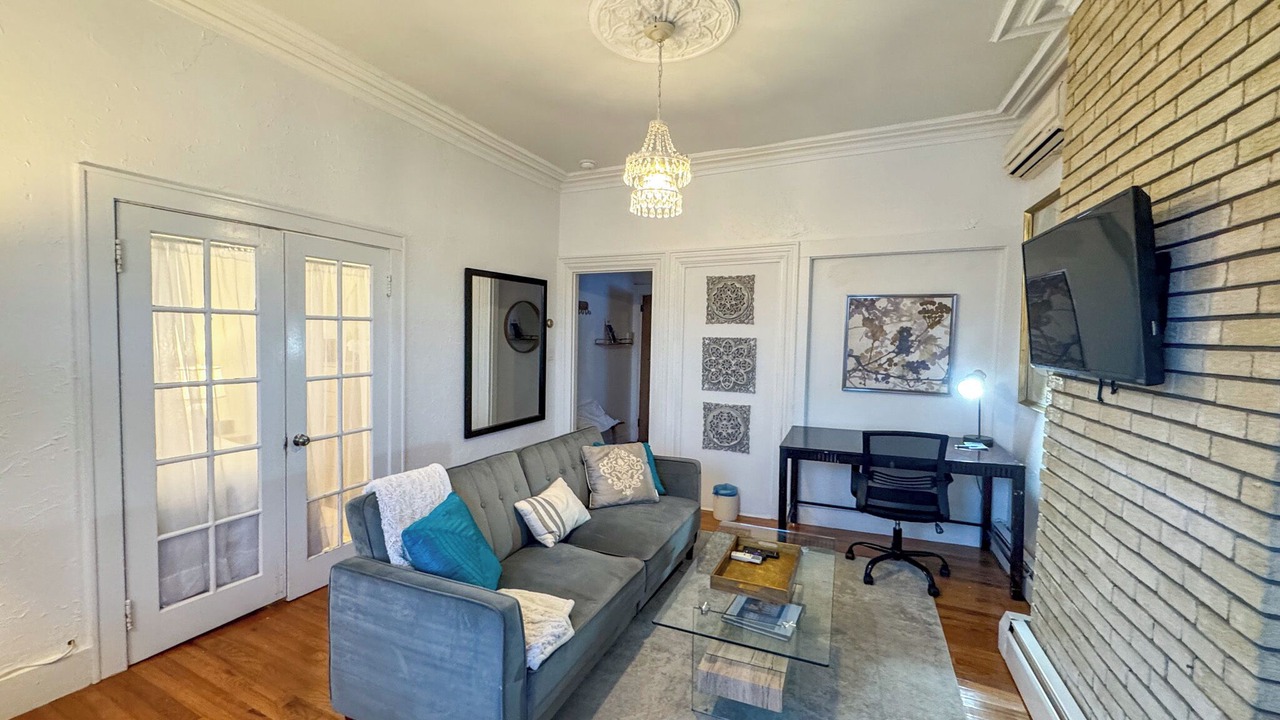 Photo of Bedroom in Emerson Gardens
