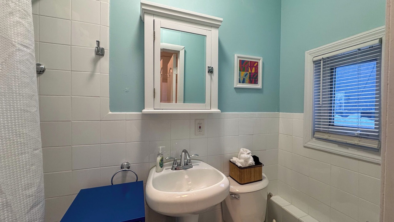 Photo of Bathroom in Emerson Gardens
