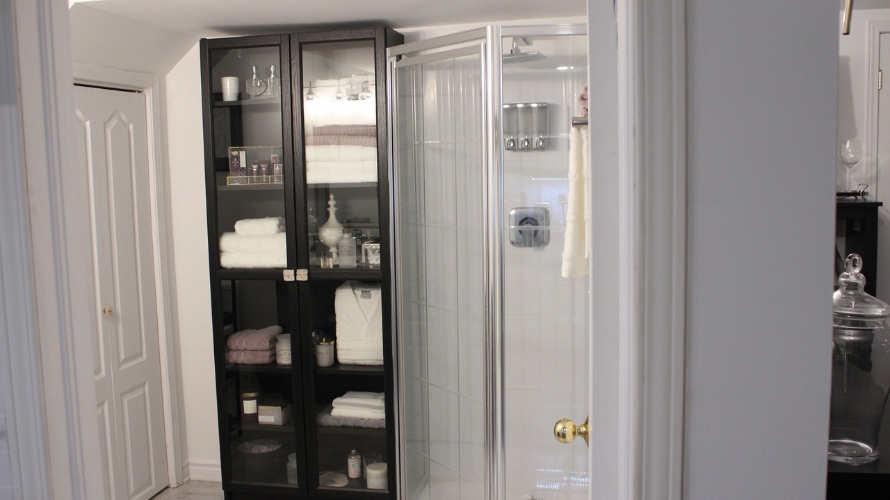 Photo of Bathroom in Downtown Gatineau
