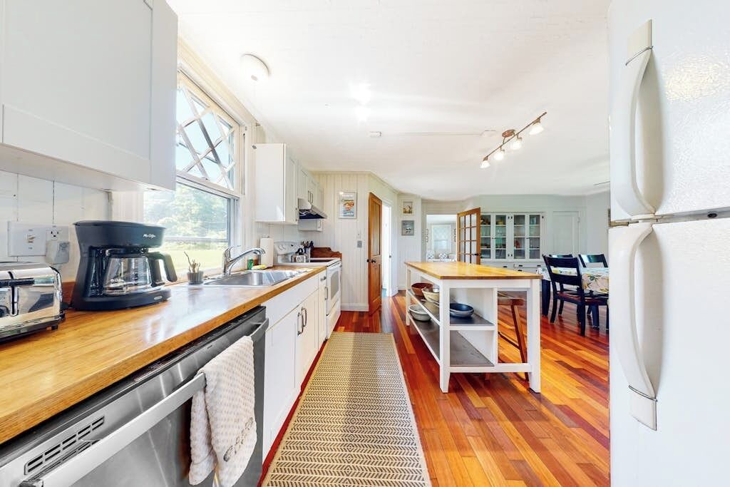 Photo of Kitchen in Manchester-by-the-Sea
