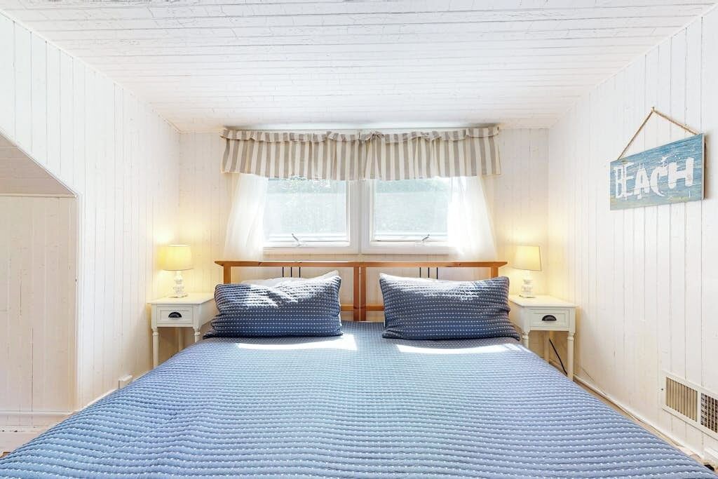 Photo of Bedroom in Manchester-by-the-Sea