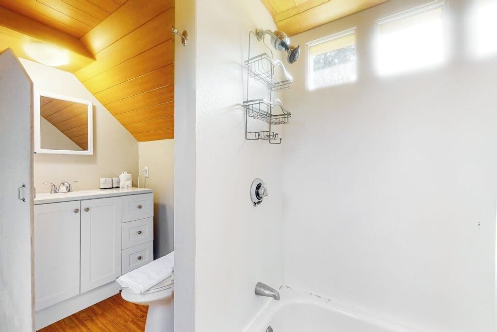 Photo of Bathroom in Manchester-by-the-Sea