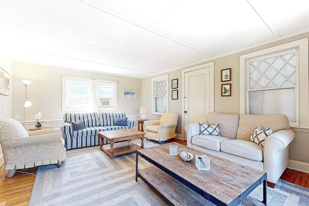 Photo of Livingroom in Manchester-by-the-Sea