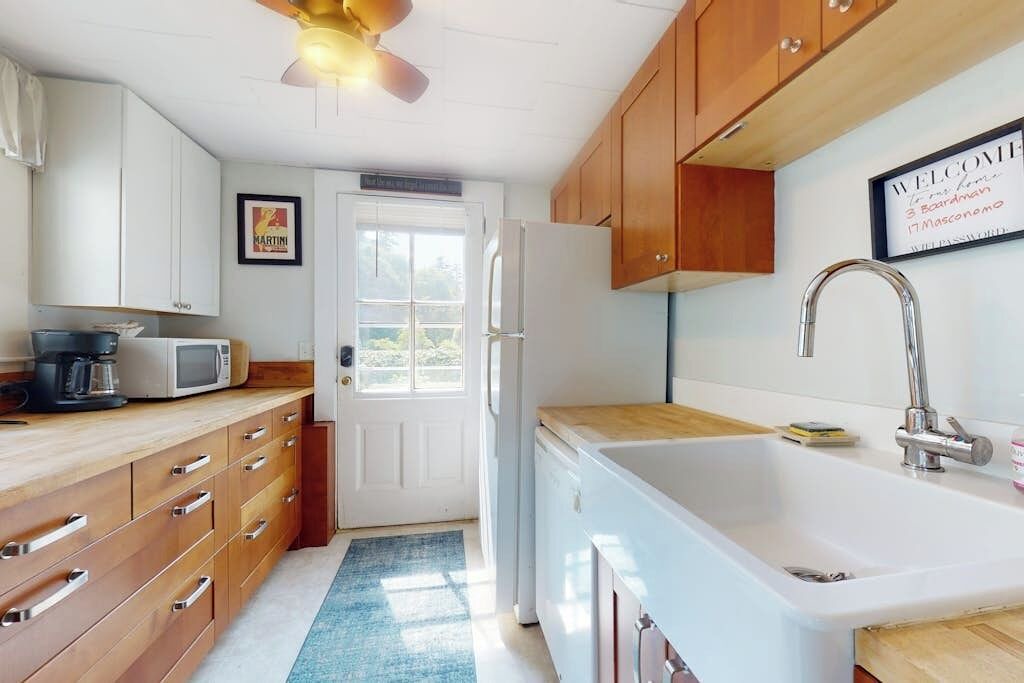 Photo of Kitchen in Manchester-by-the-Sea