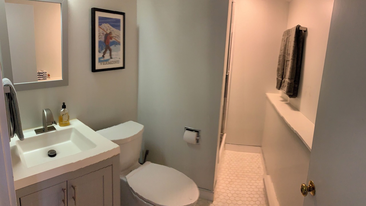 Photo of Bathroom in Warren