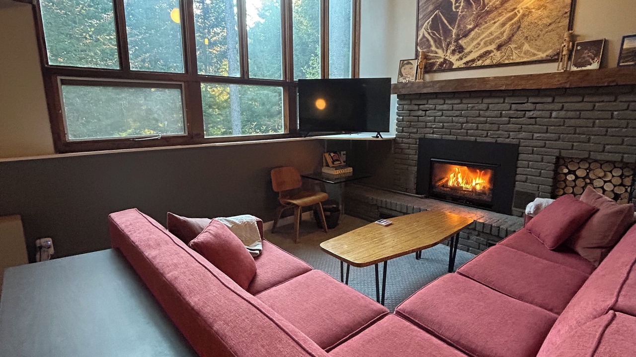Photo of Livingroom in Warren