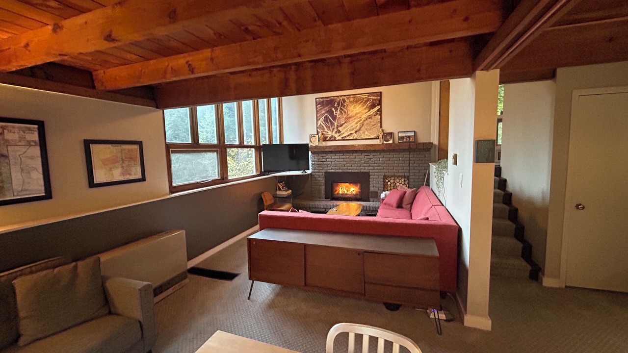 Photo of Livingroom in Warren