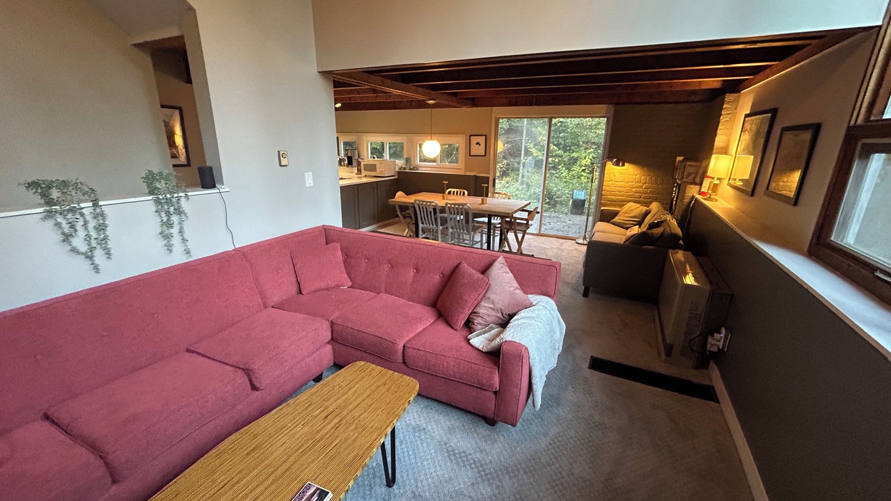 Photo of Livingroom in Warren