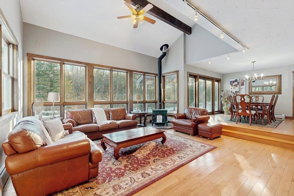 Photo of Livingroom in Center Conway