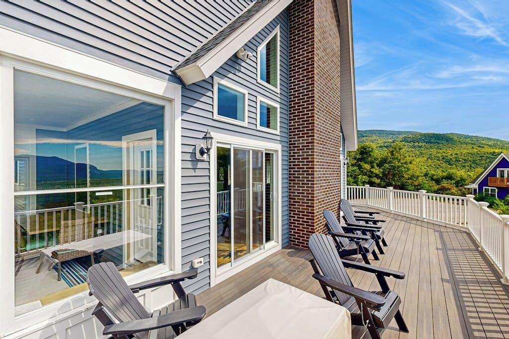 Photo of Patio Balcony in Intervale