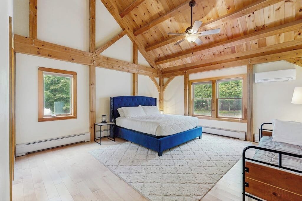 Photo of Bedroom in Freedom