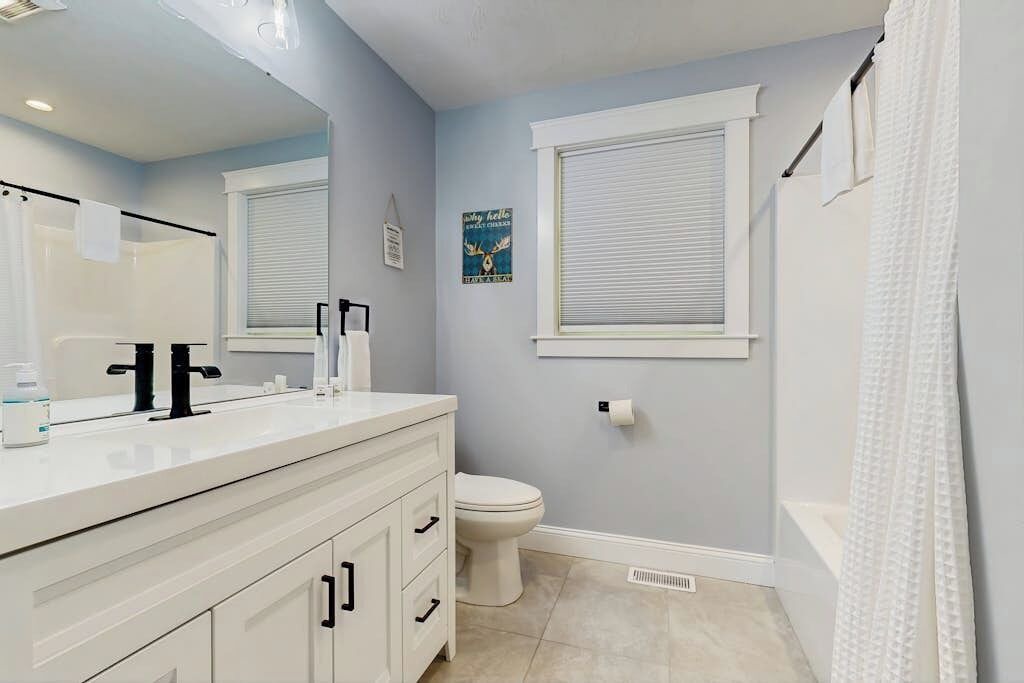 Photo of Bathroom in Intervale