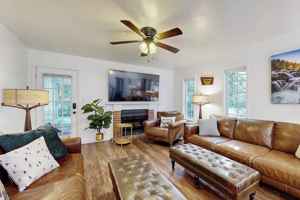 Photo of Livingroom in Birch Hill