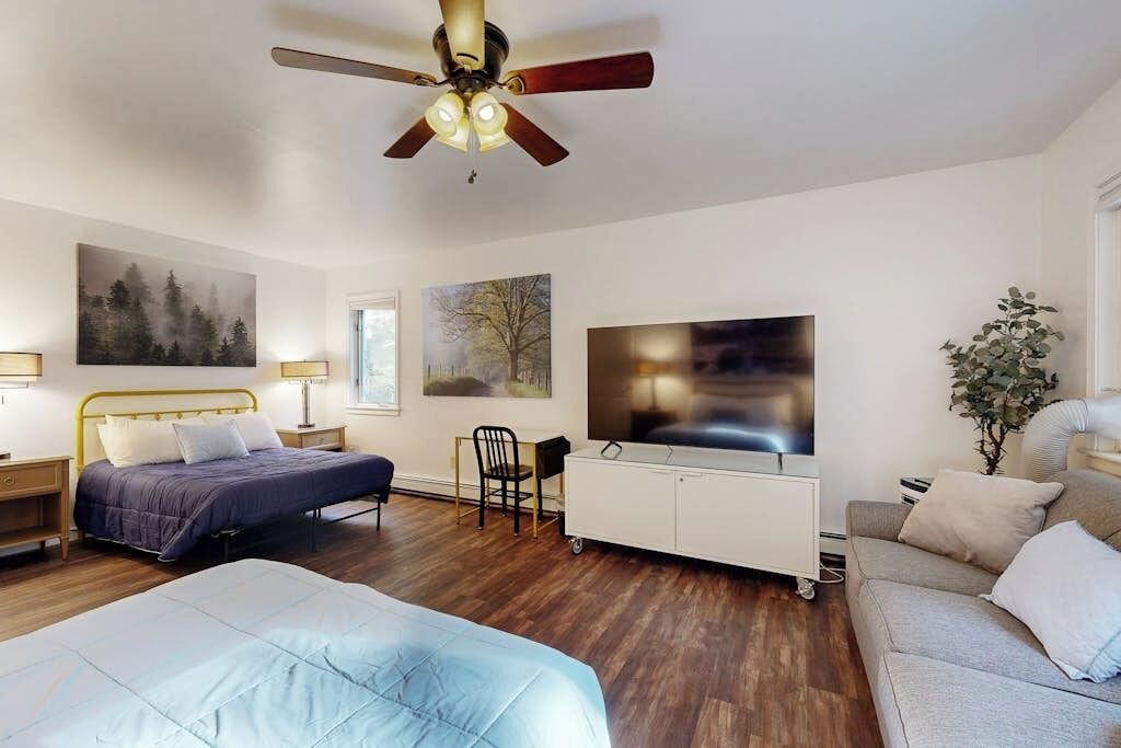 Photo of Bedroom in Birch Hill