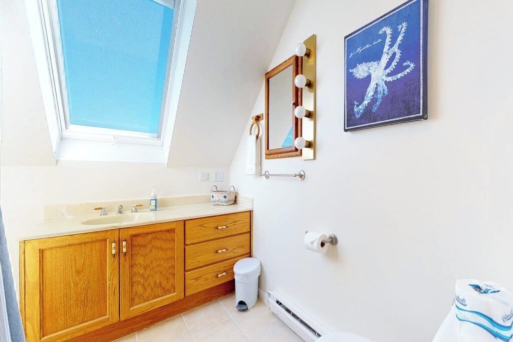 Photo of Bathroom in Ocean Park