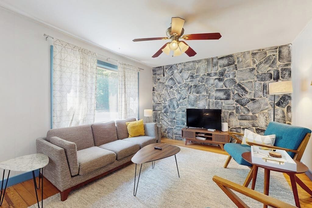 Photo of Livingroom in Kittery