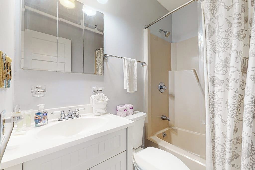Photo of Bathroom in Ogunquit