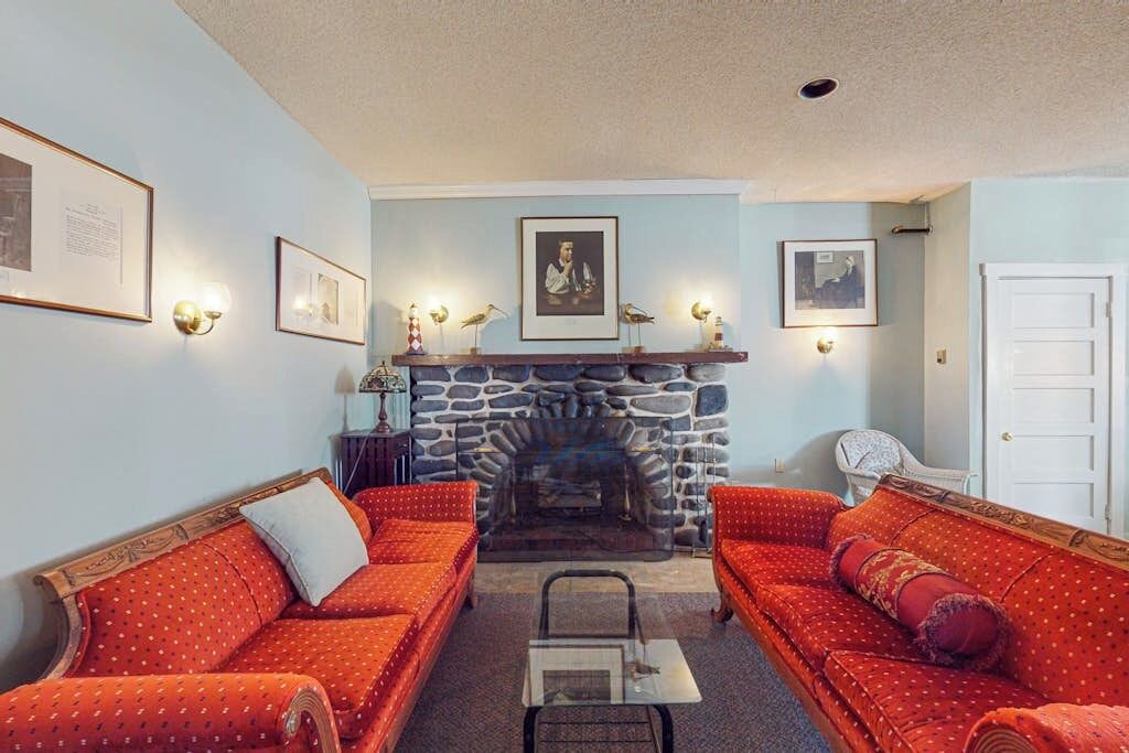 Photo of Livingroom in Ogunquit