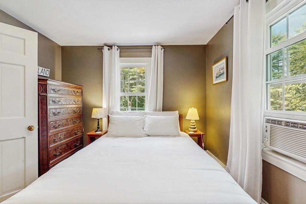 Photo of Bedroom in Cumberland Foreside