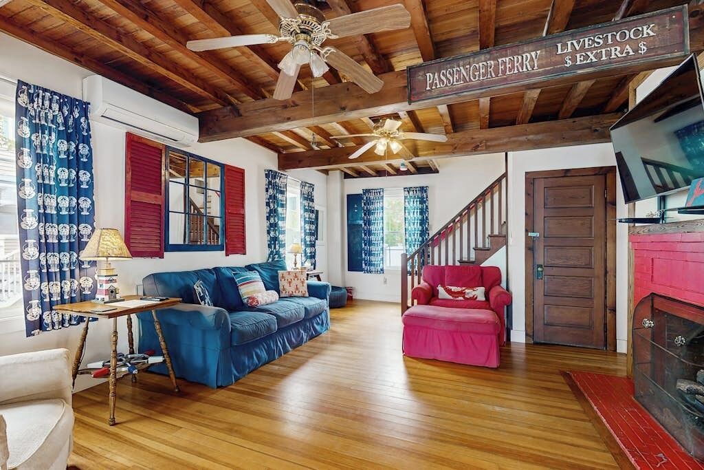 Photo of Livingroom in Ocean Park
