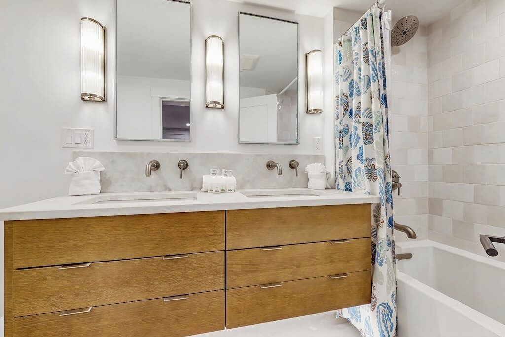 Photo of Bathroom in Ogunquit
