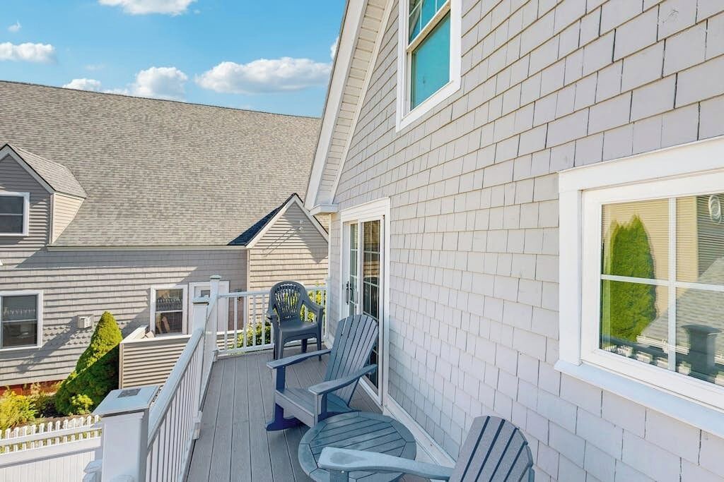 Photo of Patio Balcony in Wells Beach