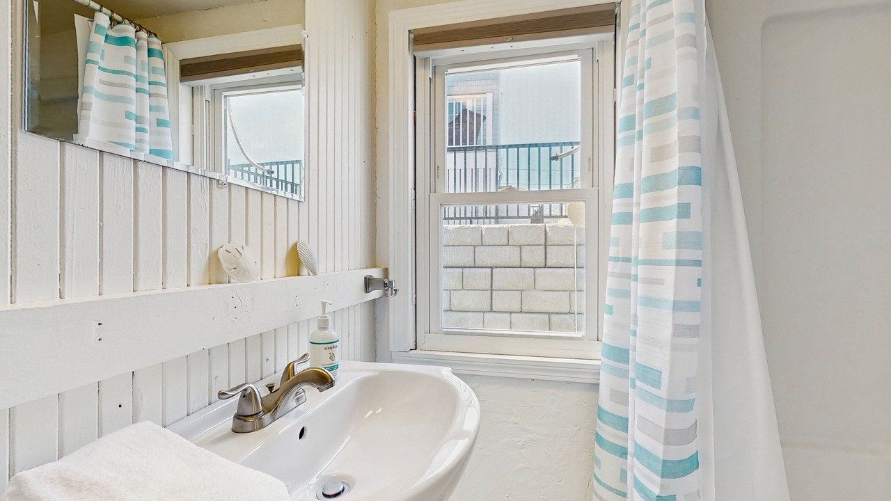 Photo of Bathroom in Wells Beach