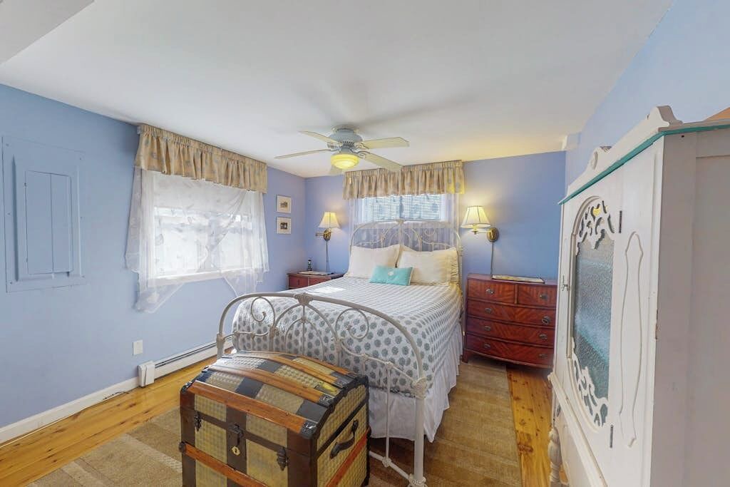 Photo of Bedroom in York Beach