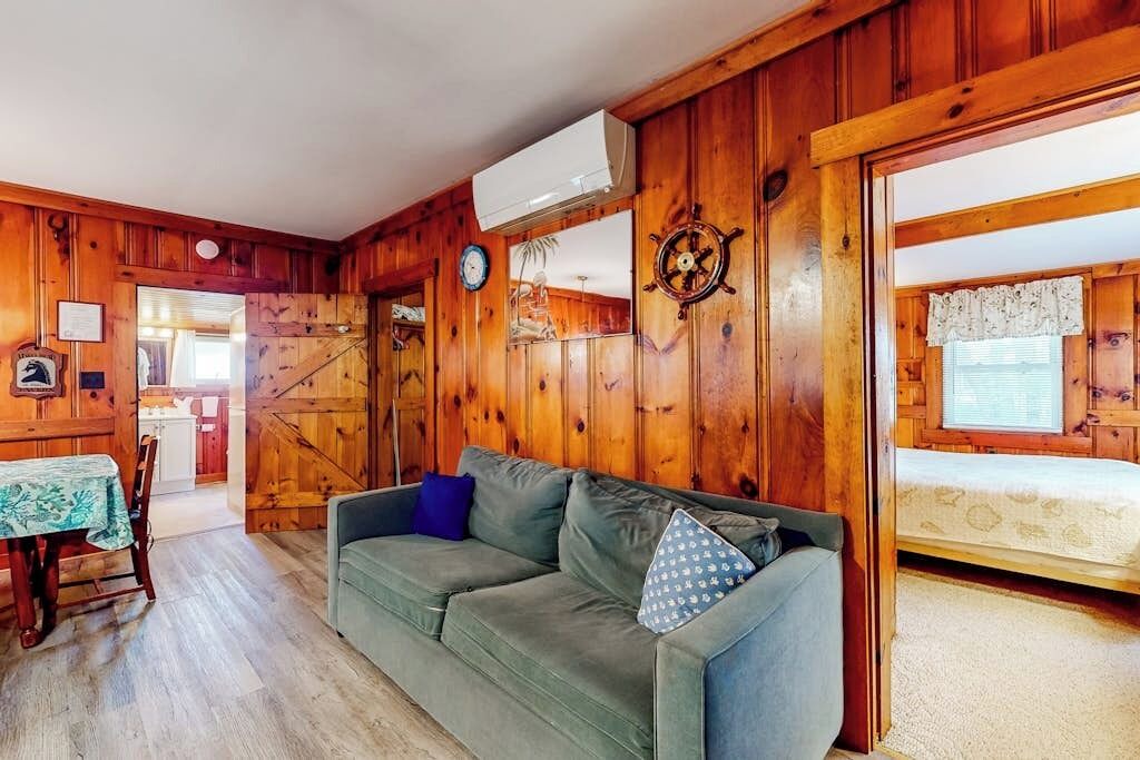 Photo of Livingroom in York Beach