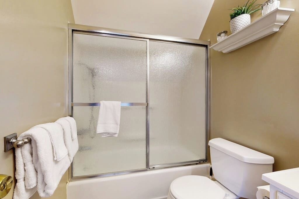 Photo of Bathroom in Intervale