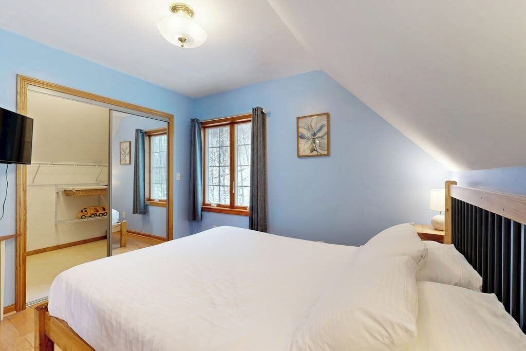 Photo of Bedroom in Intervale