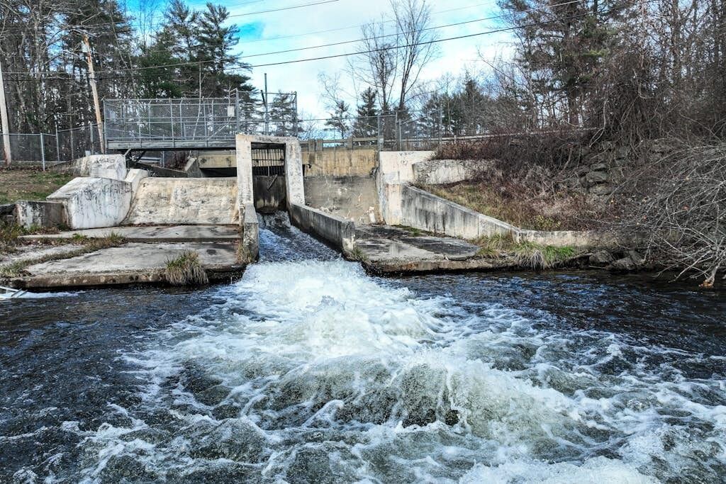 Photo of Others in Raymond