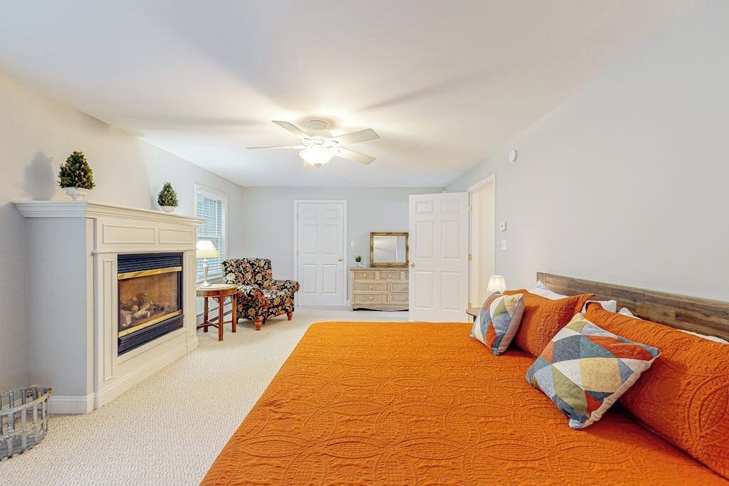 Photo of Bedroom in Raymond