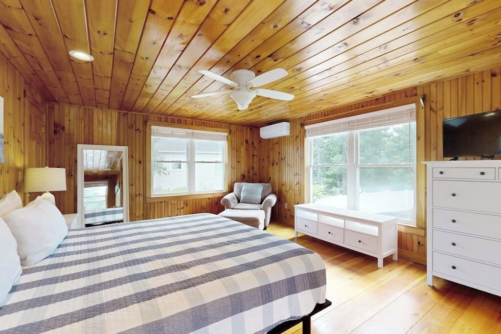 Photo of Bedroom in Ogunquit