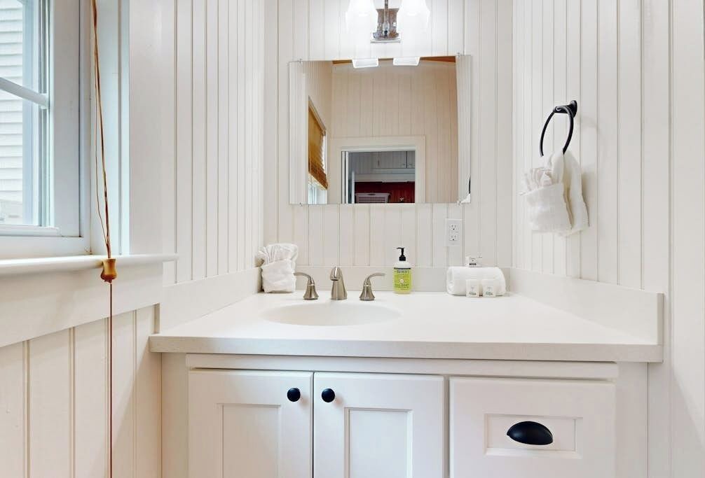 Photo of Bathroom in Ogunquit