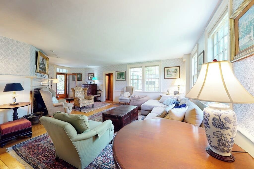 Photo of Livingroom in Paris Hill