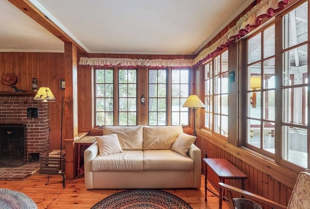 Photo of Livingroom in Raymond