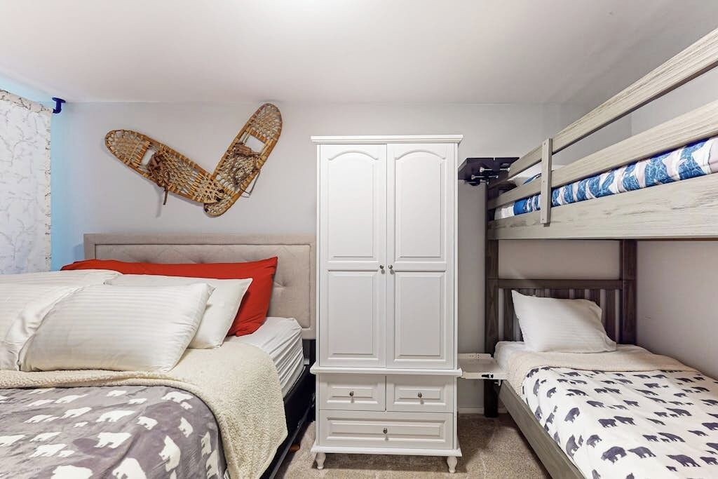 Photo of Bedroom in Warren